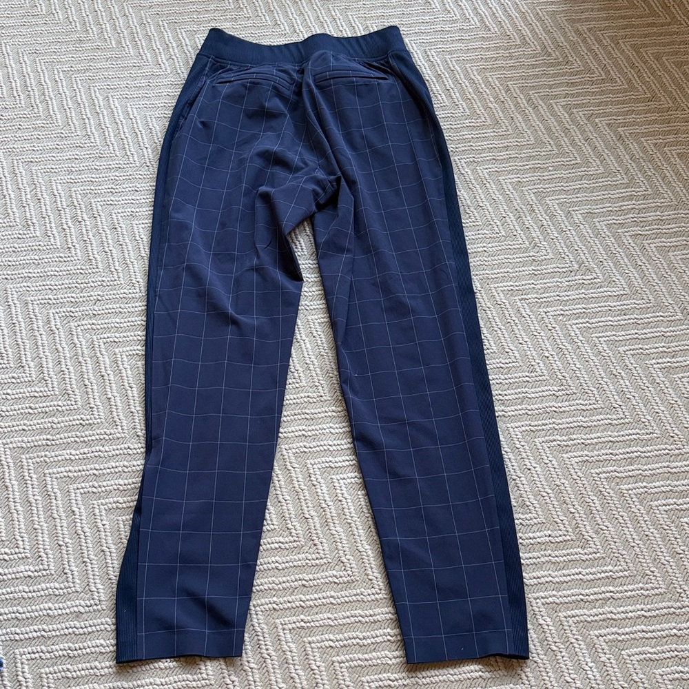 Athleta Brooklyn textured pants size 2 - Picture 2 of 3